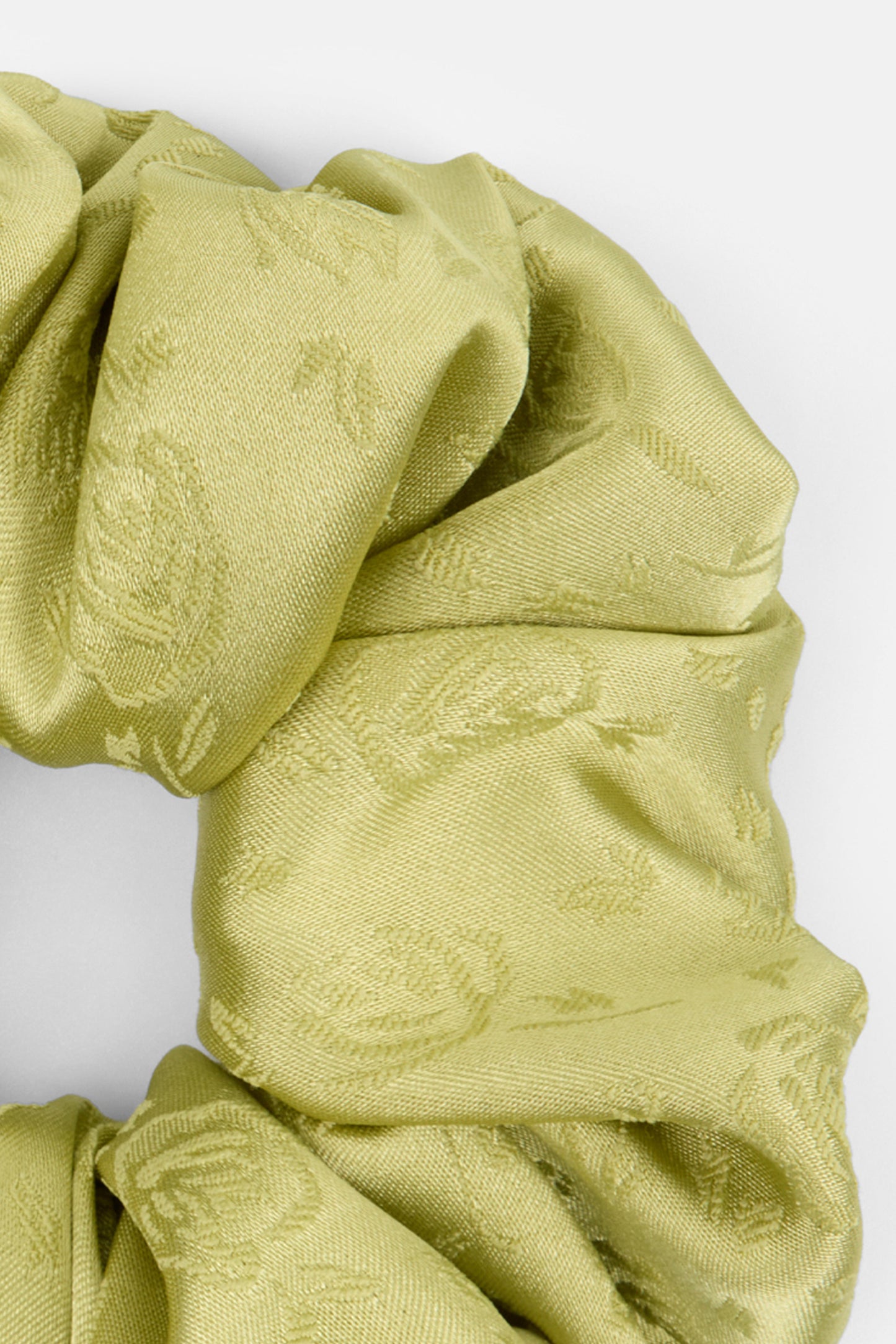 CHEWI SCRUNCHIE (002)