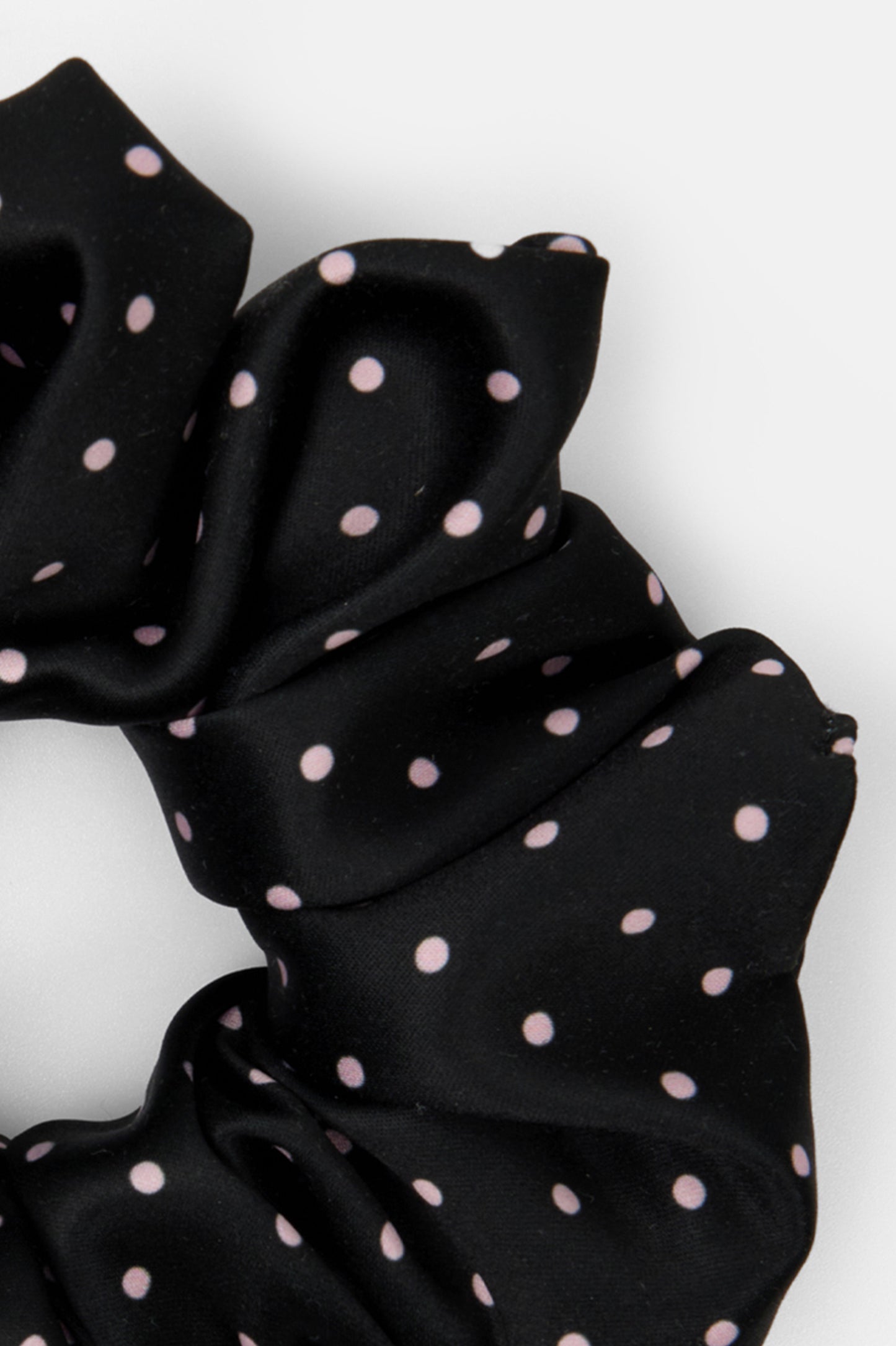 CHEWI SCRUNCHIE (026)