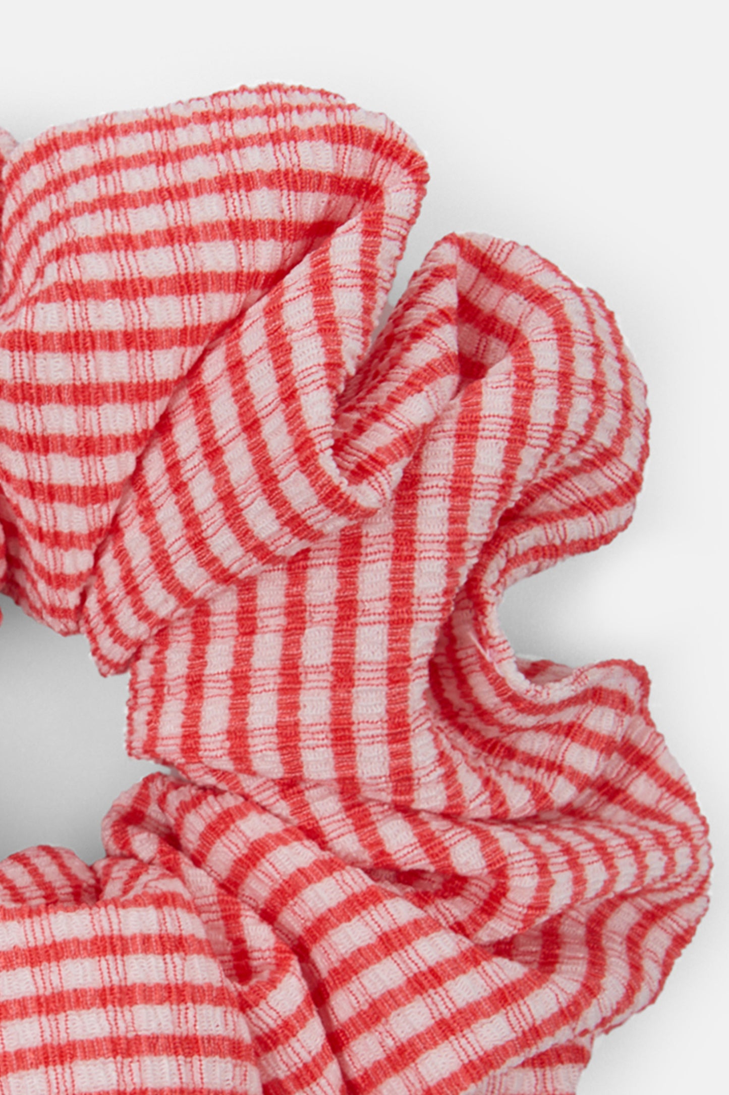 CHEWI SCRUNCHIE (049)