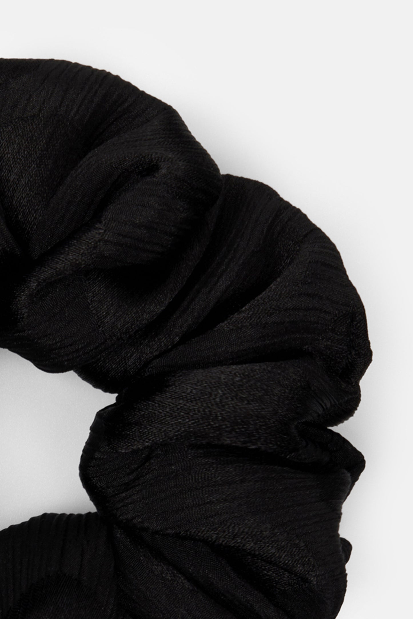 CHEWI SCRUNCHIE (098)