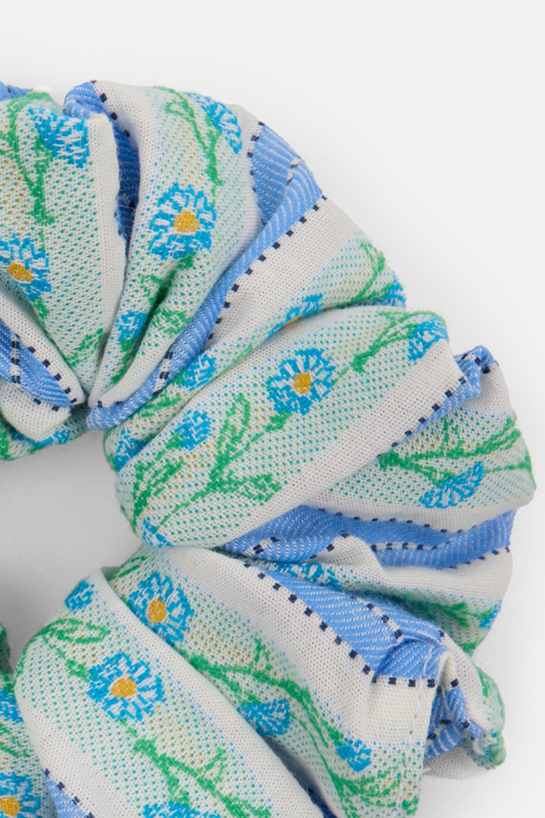 CHEWI SCRUNCHIE (013)