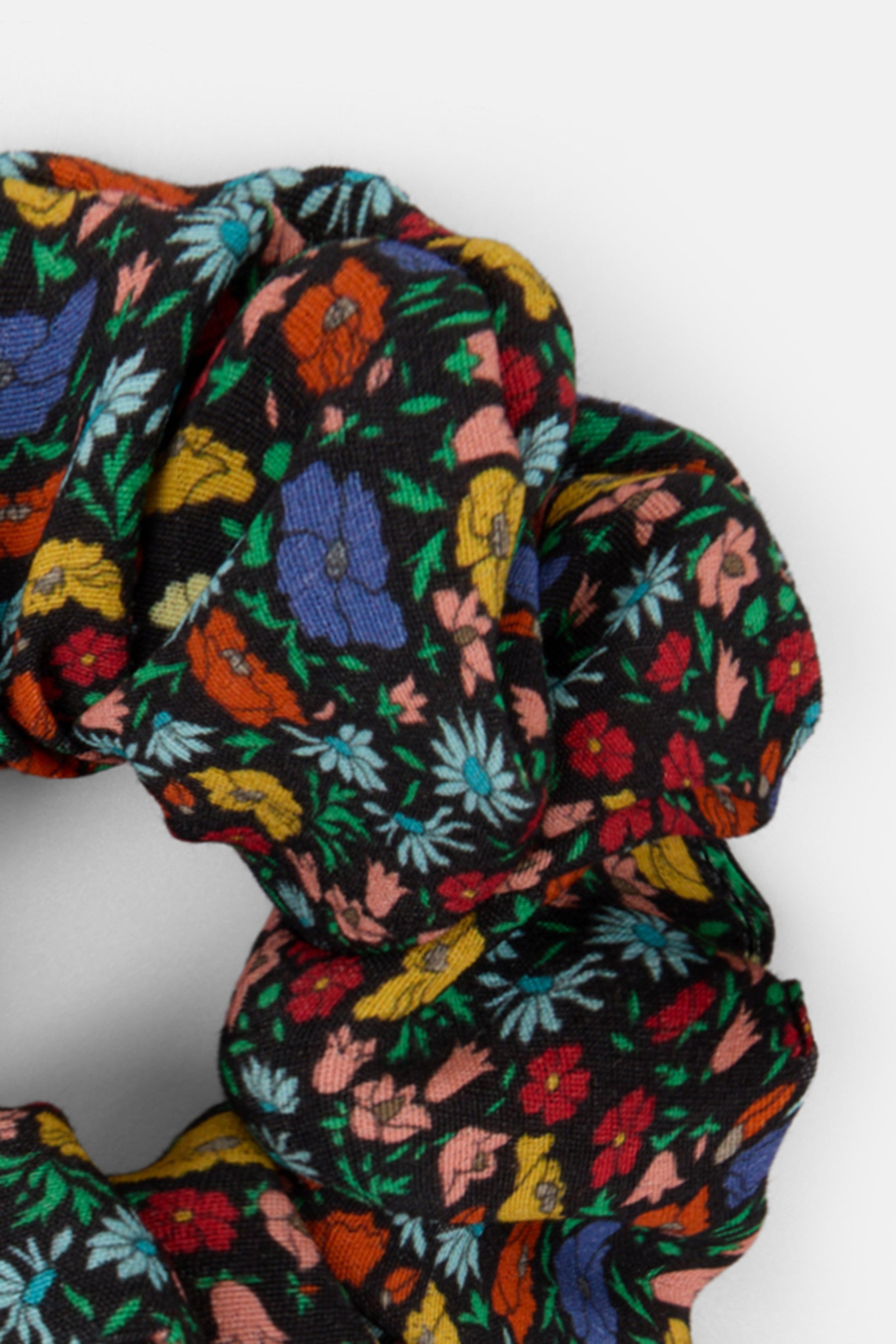 CHEWI SCRUNCHIE (017)