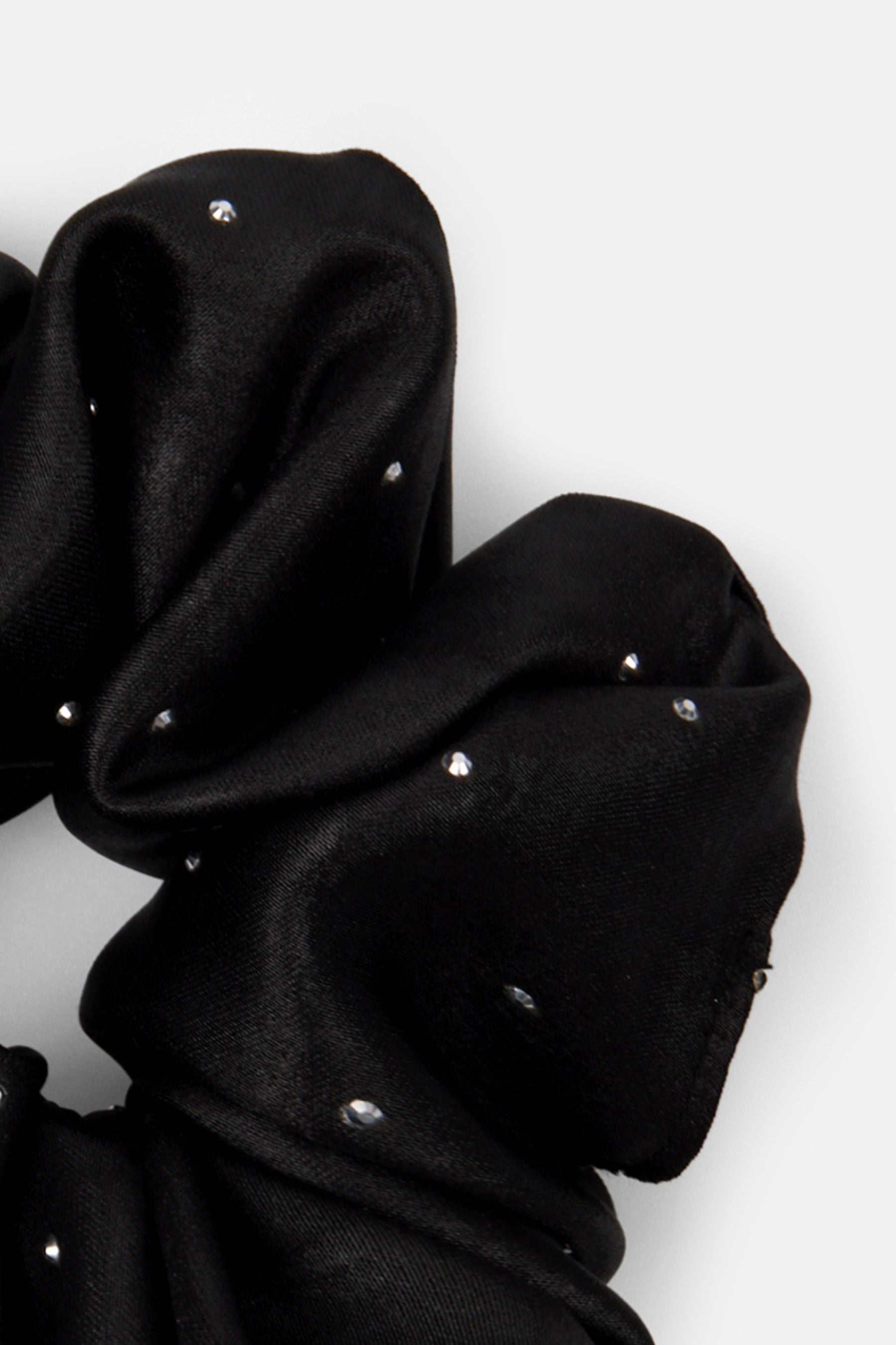CHEWI SCRUNCHIE (019)
