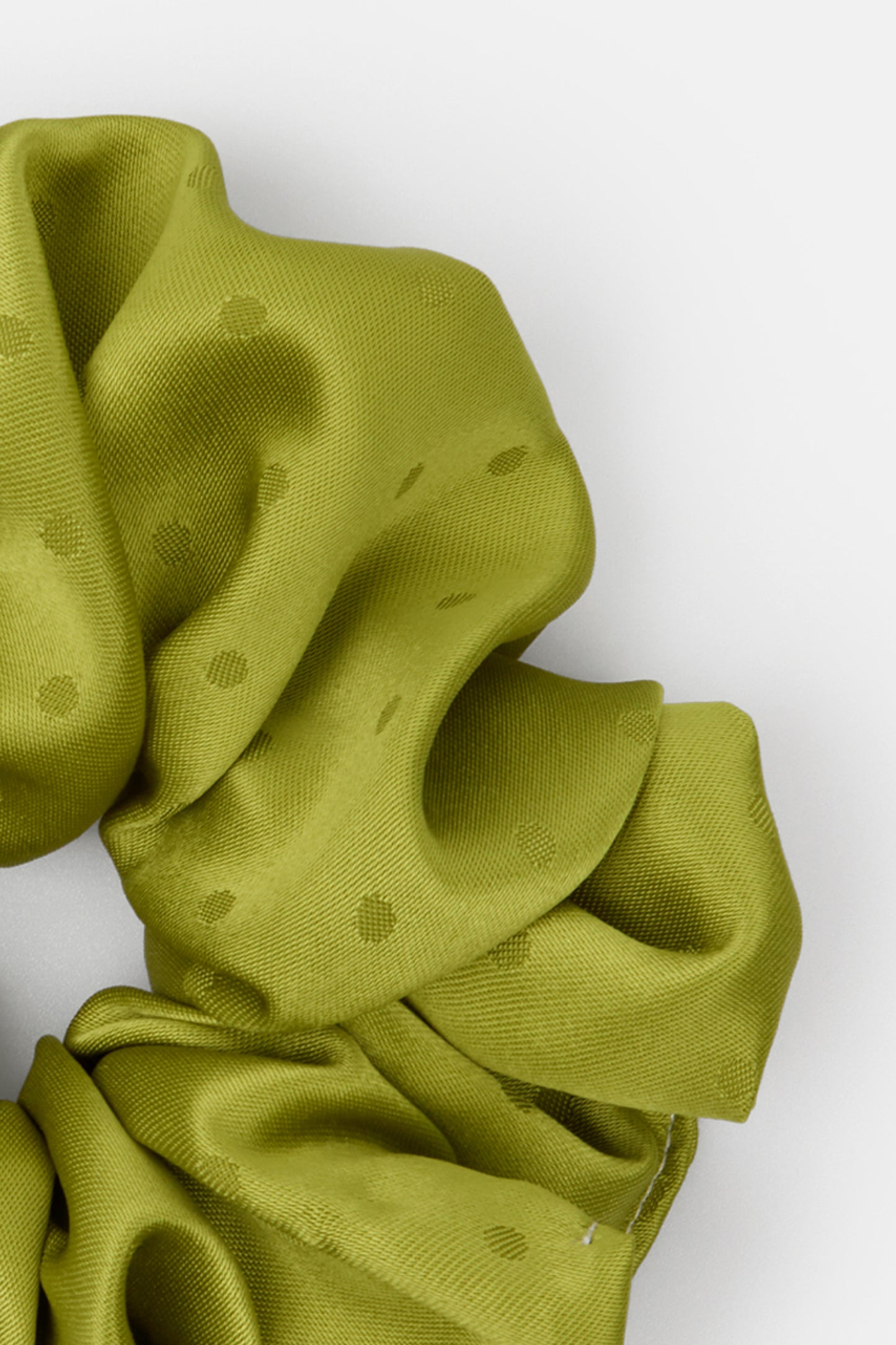 CHEWI SCRUNCHIE (001)