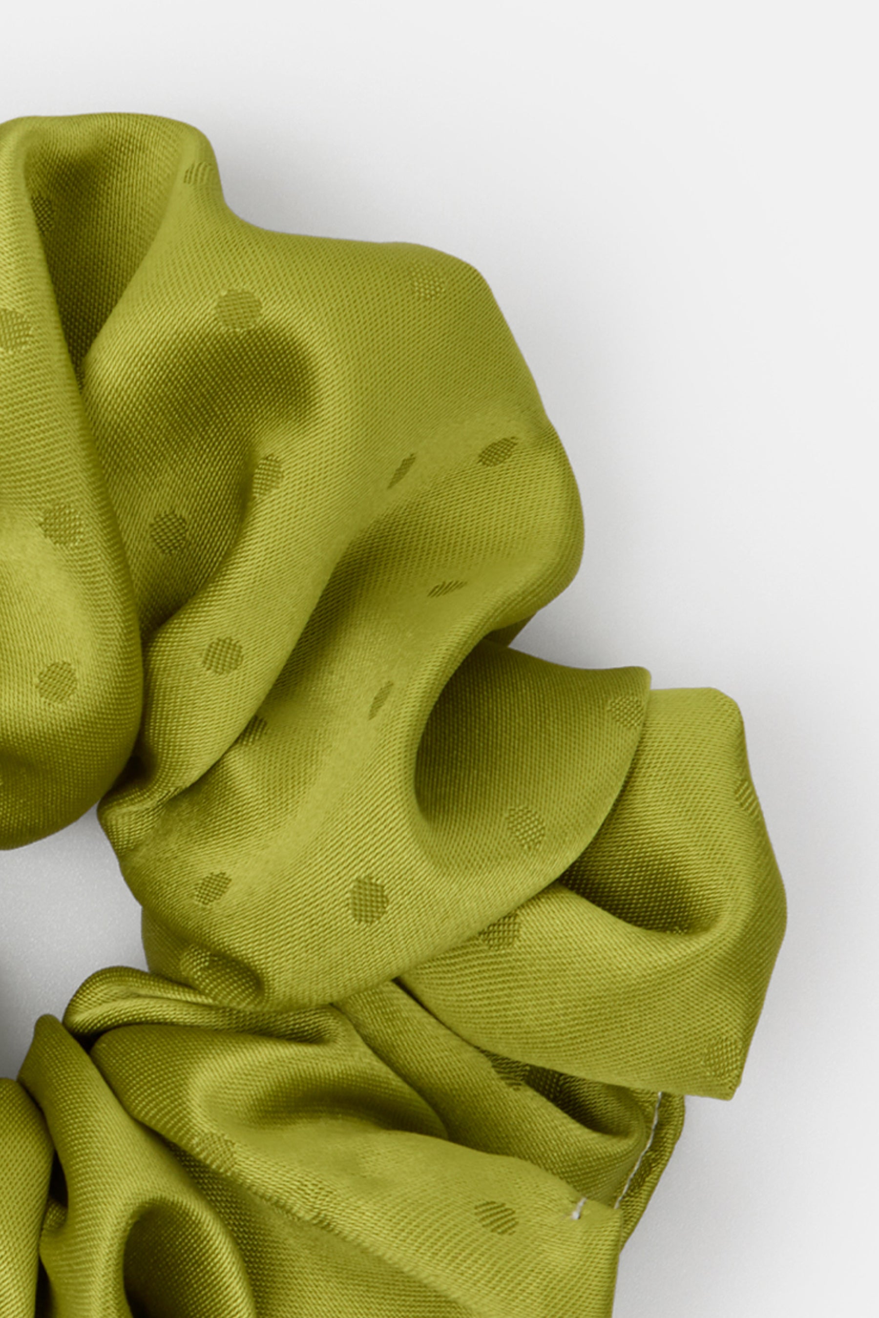 CHEWI SCRUNCHIE (001)