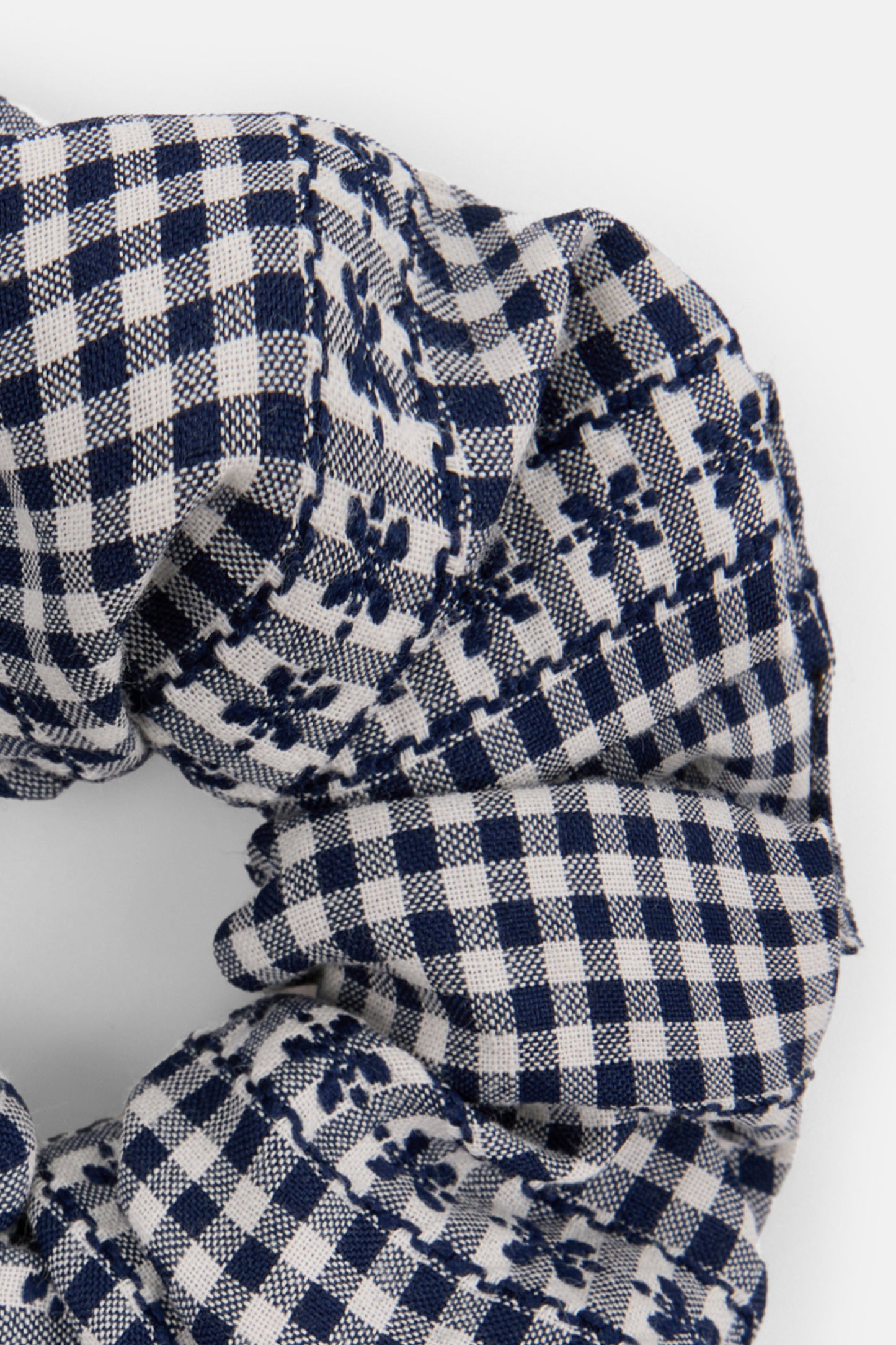 CHEWI SCRUNCHIE (036)