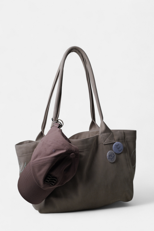 ギャラリービューに画像 (1) を読み込む. PONY SUEDE BAG (LIGHT GRAY)