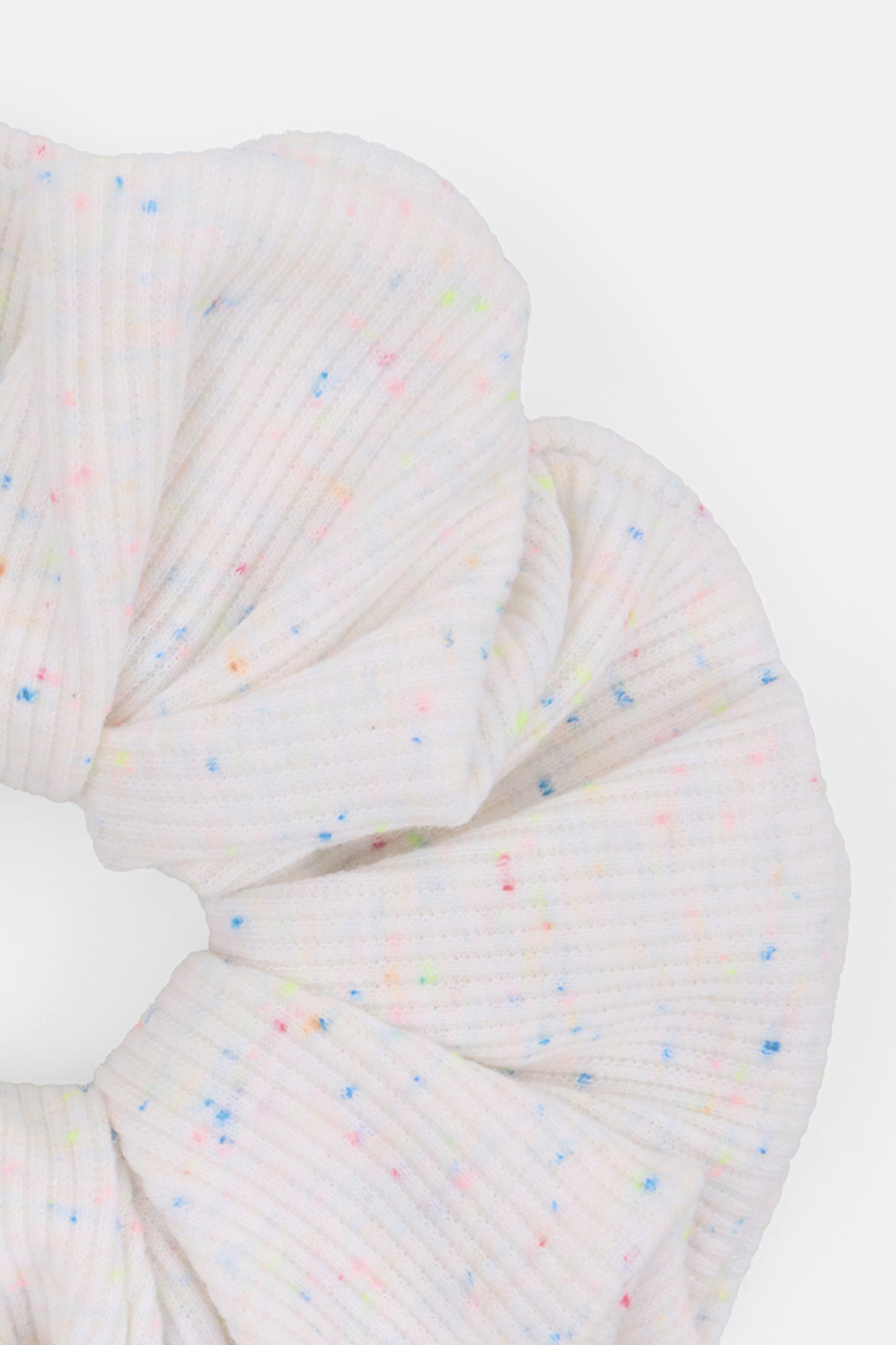 CHEWI SCRUNCHIE (093)