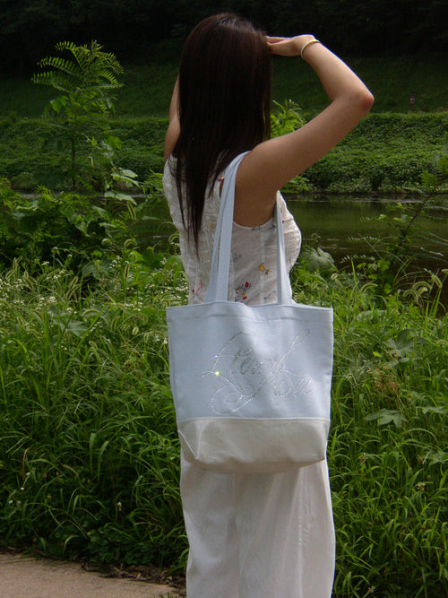 ギャラリービューに画像 (5) を読み込む. [PRE-ORDER] SUGAR CUBE BAG (POWDER BLUE)