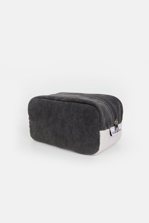 ギャラリービューに画像 (1) を読み込む. SUGAR CUBE POUCH (GRAY)